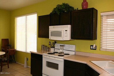 Kitchen2 (2)