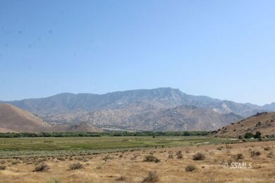 5.00 Acres - View to the Kern Plateau!