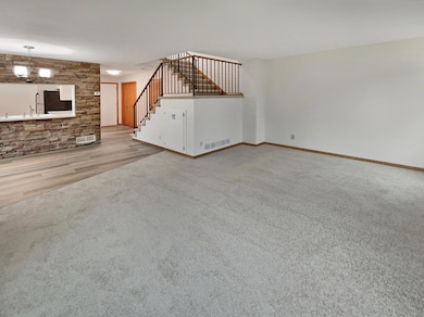 1410 Granada Trail N, Saint Paul, MN 55128 - photo 4