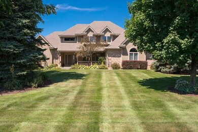 5566 Creekview Dr, Ann Arbor, MI 48108 - photo 2