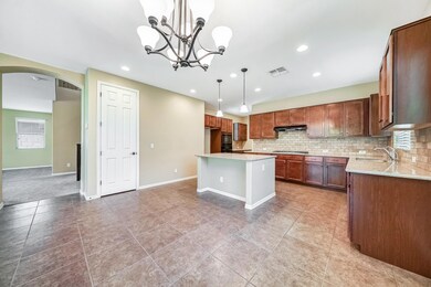 110-Kitchen_2