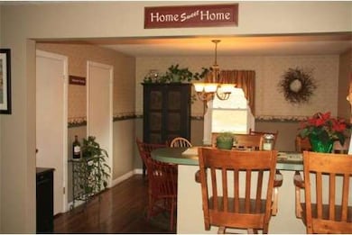 11 Lake Whittemore Dr, Spencer, MA 01562 - photo 6