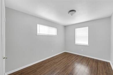 5718 Pickfair St unit 1, Houston, TX 77026 - photo 6