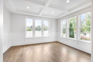 469 S Sunnyside Ave, Elmhurst, IL 60126 - photo 4