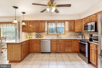 1915 Mikes Way, Owings, MD 20736 - photo 6