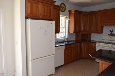 2204 S Rocky Mountain Dr, Effort, PA 18330 - photo 2