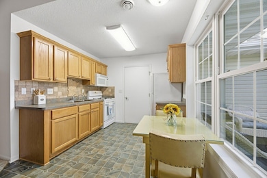 1065 Blackbird Trail SW unit 8, Hutchinson, MN 55350 - photo 4