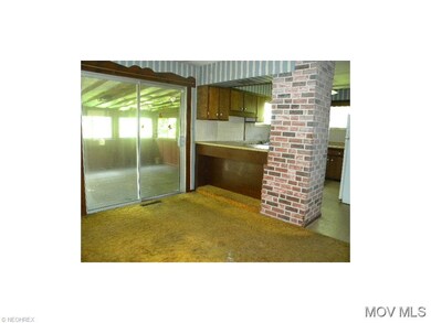 dining/kitchen