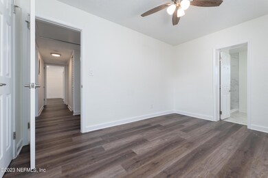 6423 Solandra Dr, Jacksonville, FL 32210 - photo 7