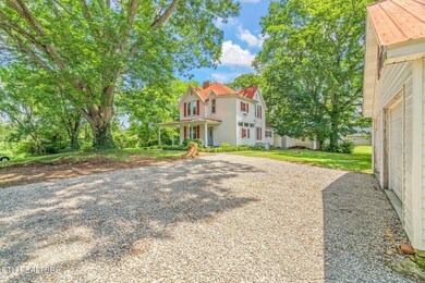 2115 Aaron Ct, Sevierville, TN 37876 - photo 2