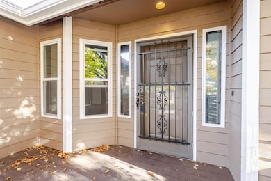 32-web-or-mls-940 NE Purcell Blvd-31