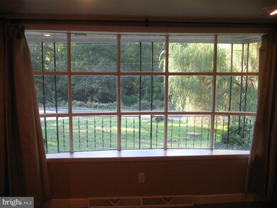 1825 Mount Laurel Rd, Temple, PA 19560 - photo 7