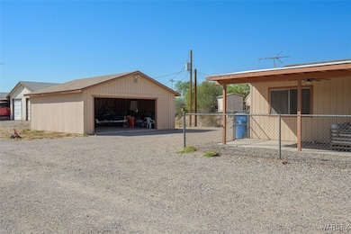 Detached Garage