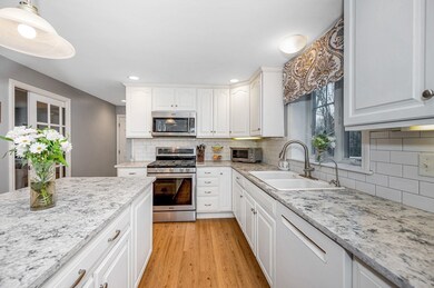 10 Autumn Ln, Chelmsford, MA 01824 - photo 6