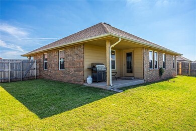 2305 NW 176th St, Edmond, OK 73012 - photo 6