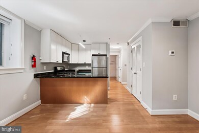 1740 18th St NW unit T2, Washington, DC 20009 - photo 7