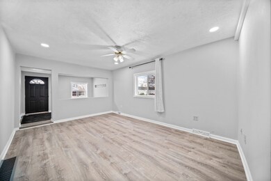 727 Beaumont Ave, Erie, PA 16505 - photo 5