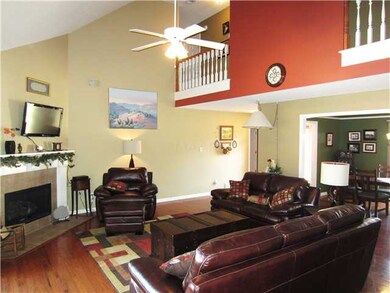 Another view of this spacious greatroom! Great spa