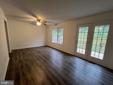 175 W Duck St, Front Royal, VA 22630 - photo 4