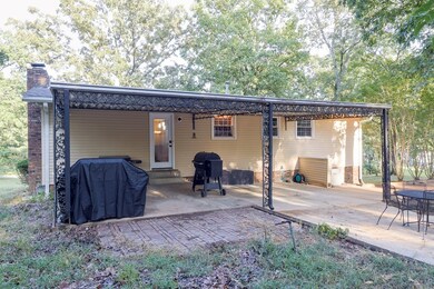 122 Dylark Dr, Waverly, TN 37185 - photo 3