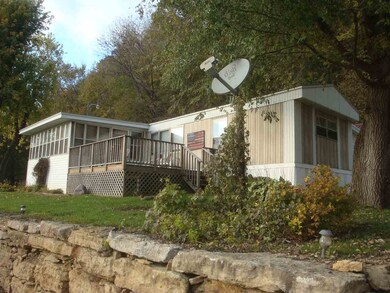 5698 River Lane Rd, Potosi, WI 53820 - photo 3