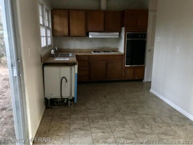 759 Stoneykirk Dr, Fayetteville, NC 28314 - photo 3