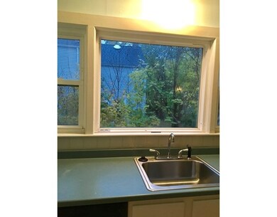 22 Wayne St, Dorchester, MA 02121 - photo 3