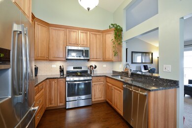 1964 Navarone Dr unit 5, Naperville, IL 60565 - photo 4