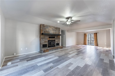 10 Overton Ln, Bella Vista, AR 72714 - photo 4