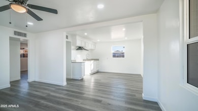 6135 W Frier Dr, Glendale, AZ 85301 - photo 7