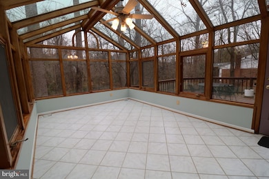 11312 Myrtle Ln, Reston, VA 20191 - photo 4