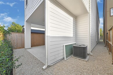 111 E 33rd St unit B, Houston, TX 77018 - photo 5