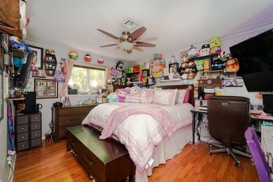 18400 NE 7th Ct, Miami, FL 33179 - photo 7