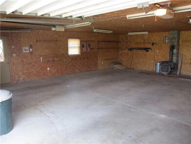 Garage.