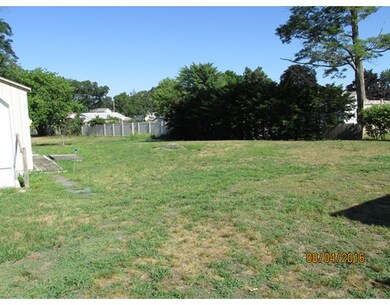 48 Sunset Dr, Chicopee, MA 01020 - photo 2