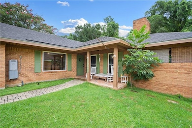 4030 Hillcrest Ln W, Mobile, AL 36693 - photo 2