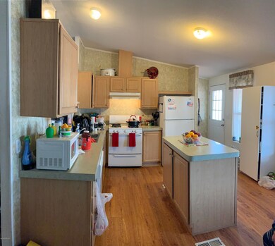 46827 N Eighth St, Ash Fork, AZ 86320 - photo 2