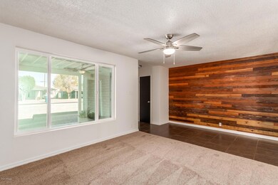 0006-LivingRoom