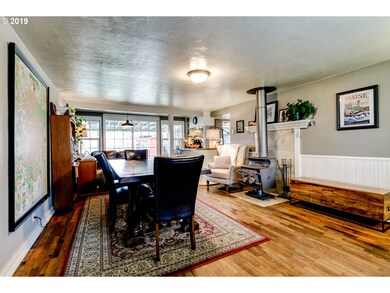 Living Room/Dining Room