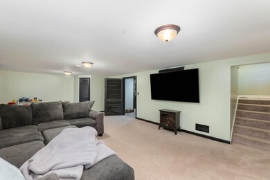 352 N Wright St, Griffith, IN 46319 - photo 3