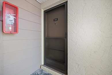 634 Bird Bay Dr E unit 103, Venice, FL 34285 - photo 4