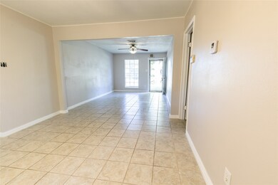 5705 Arthington St, Houston, TX 77053 - photo 5