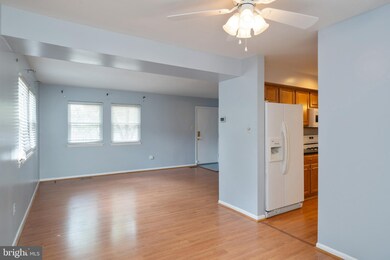 9561 Patchin Ct, Columbia, MD 21045 - photo 6