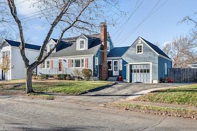 11 Muriel Ave, Wakefield, MA 01880 - photo 2