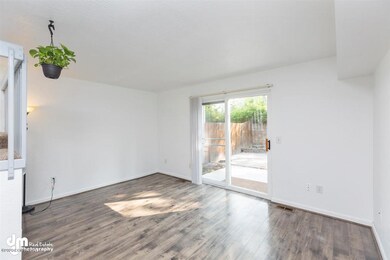 20-Living Room MS_4631
