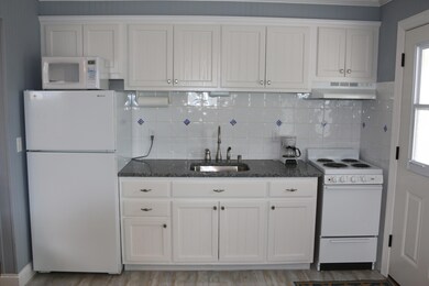 1806 Grand Central 2 004