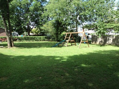 601 Henley St, Manchester, TN 37355 - photo 4