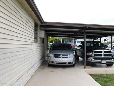 9302 Bob Cat Dr, Weeki Wachee, FL 34613 - photo 3