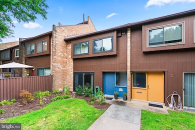 30 Penny Ln, Baltimore, MD 21209 - photo 4