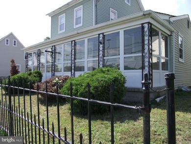 265 W Broad St, Palmyra, NJ 08065 - photo 2